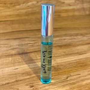 Kate Spade Walk on Air Roller